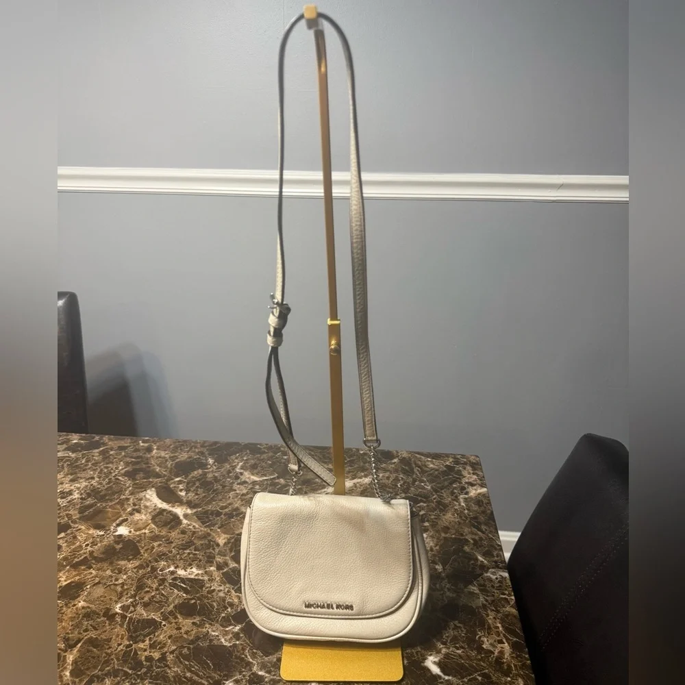 Michael Kors Pebbled Leather Mini Crossbody Bag –